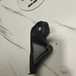 Audi A3 8P Arka Tampon Braketi Sağ / Sol 2004-2013 | 8P3 807 329 - 330